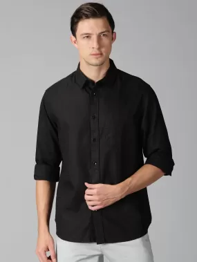 MEN'S BLACK SOLID DOBBY SLIM FIT SHIRT